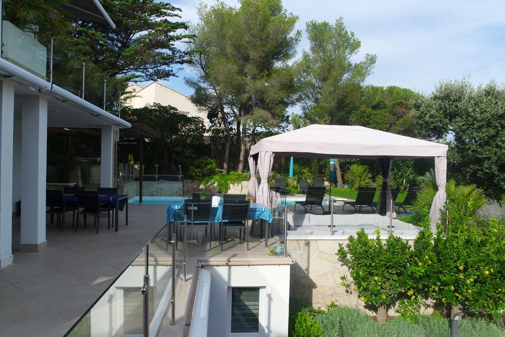 Perle De La Bed & Breakfast *